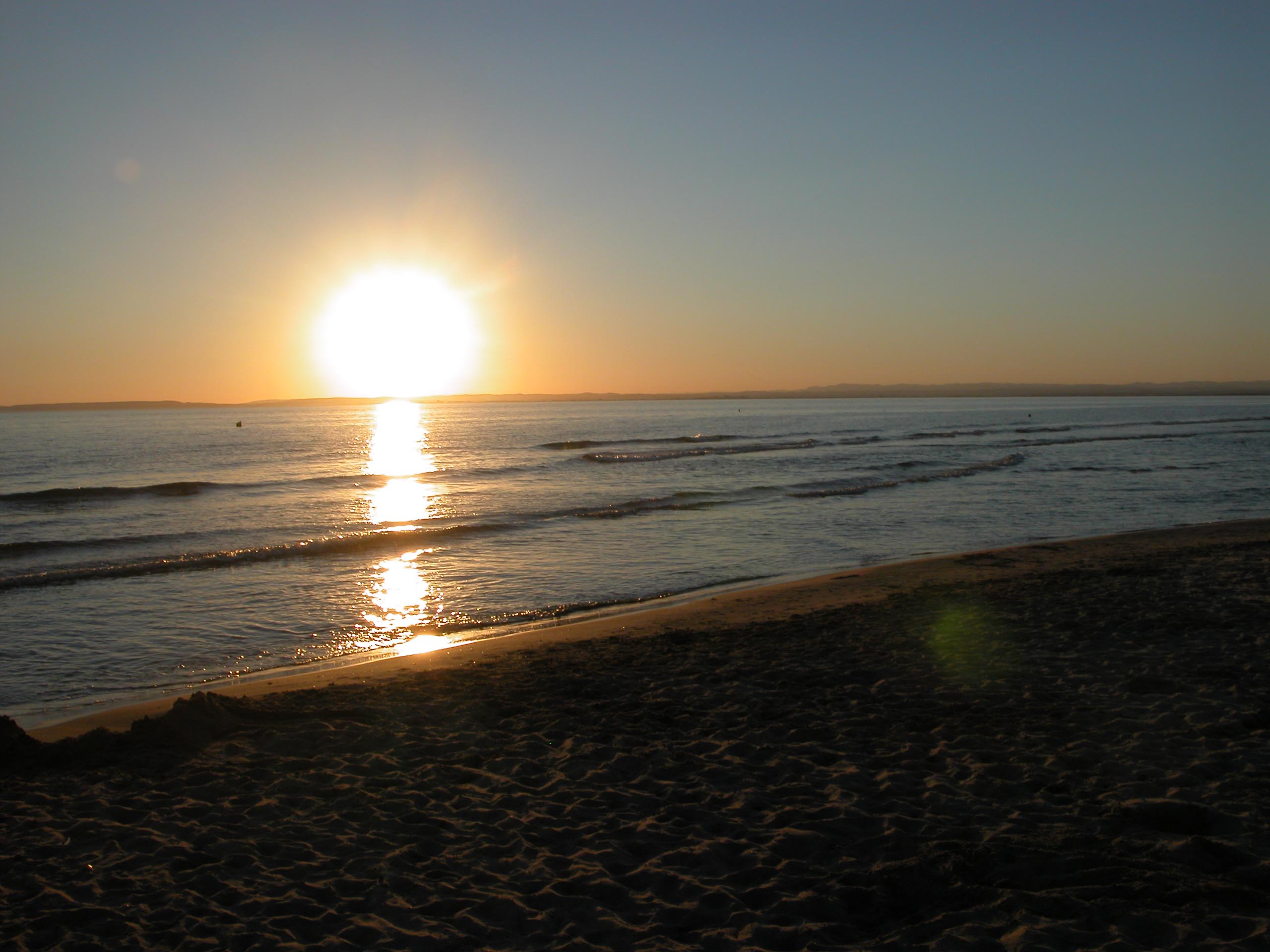 Zapad slnka na plazi